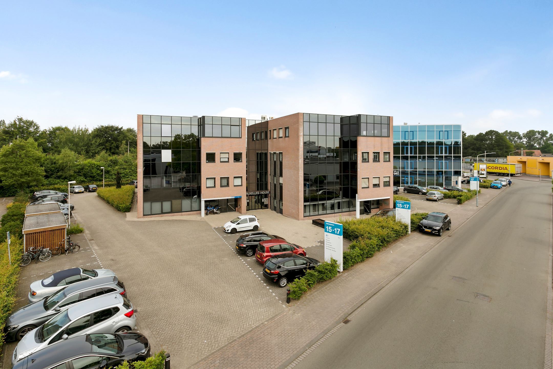 Takkebijsters 17 A+B